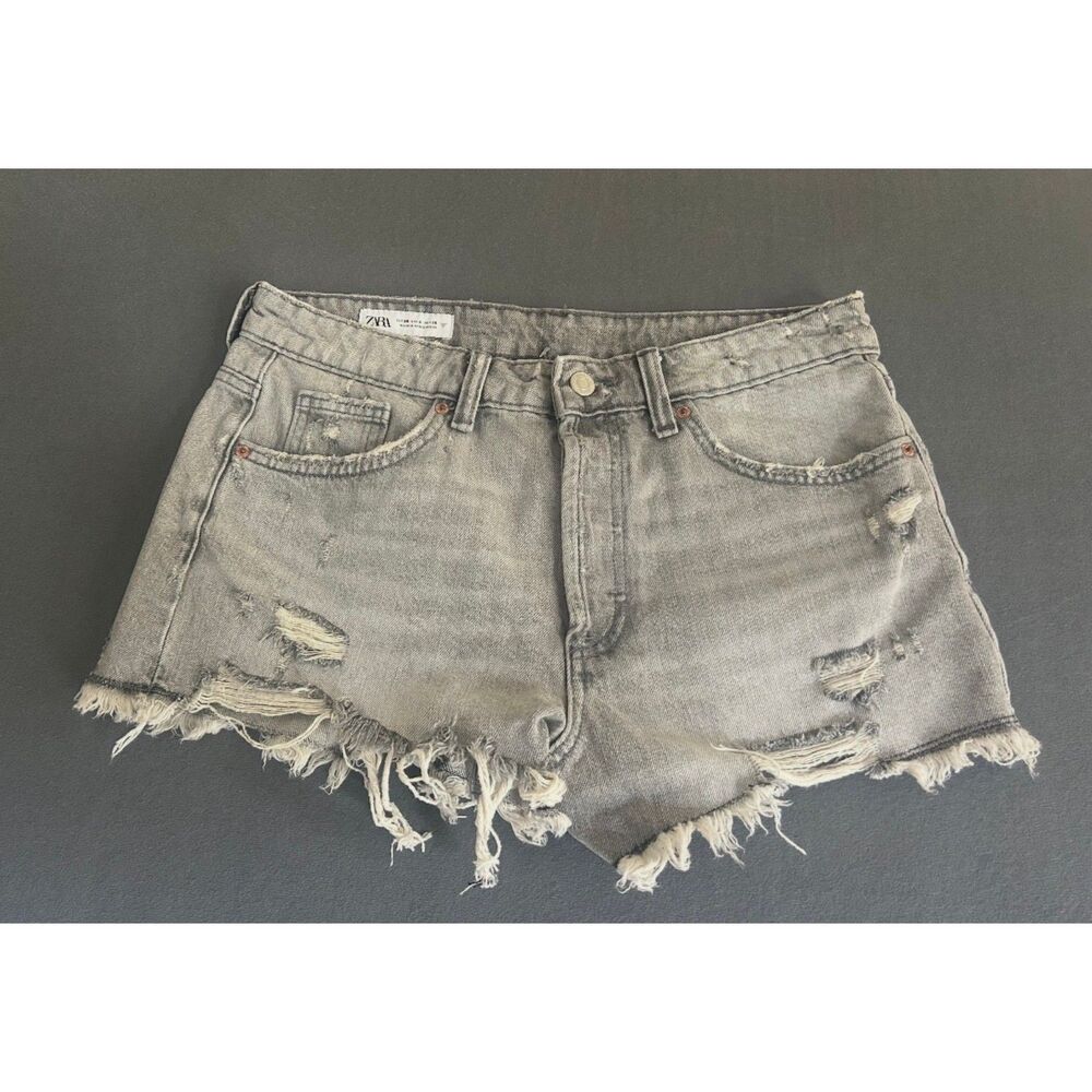 Zara Distressed Denim Shorts Size 6 Gray High Rise Frayed Cutoff